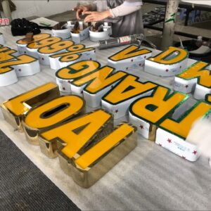 CHỮ INOX LỌNG MICA CÓ ĐÈN